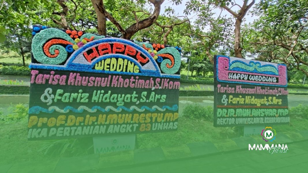 Mengapa Tulisan pada Papan Karangan Bunga Harus Jelas dan Proporsional Mengapa Tulisan pada Papan Karangan Bunga Harus Jelas dan Proporsional
